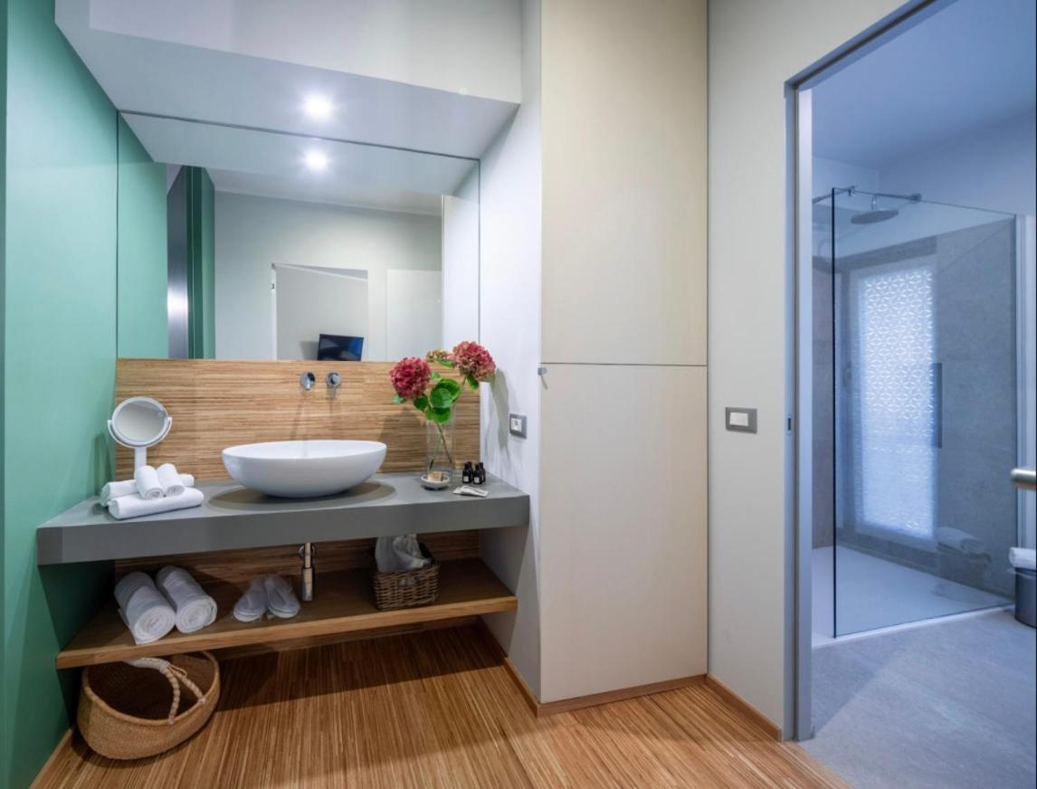 30Cavour Luxury Suites Павия Экстерьер фото